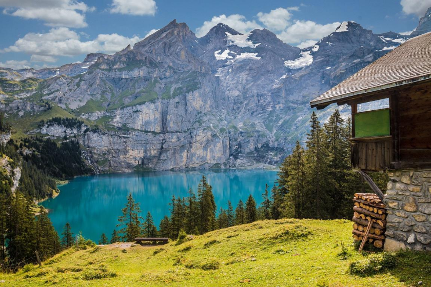 vakantie zomer huizenruil kandersteg zwitserland kanton bern bergen 